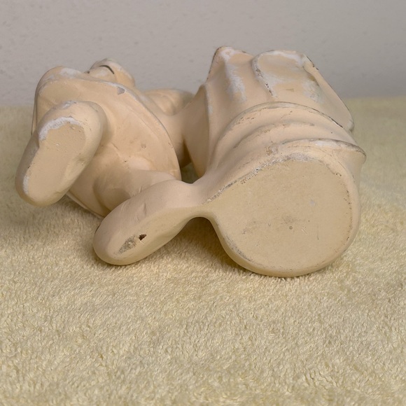 Vintage Gnome Cottage Girl with big Flower Top Beside her Clay Material - Picture 5 of 5